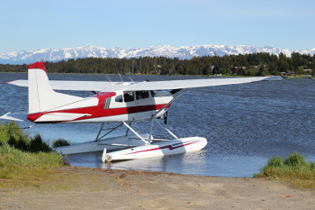 single engine float plane350 233